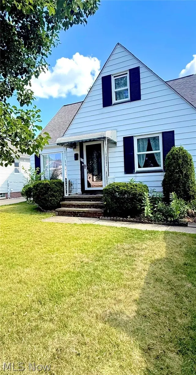 7715 Renwood Drive, Parma, OH 44129 - #2