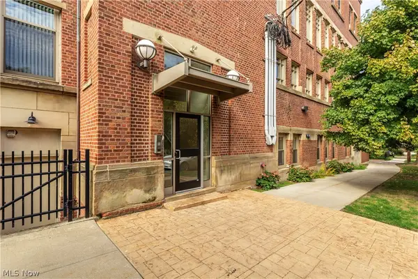 3200 Franklin Boulevard #204, Cleveland, OH 44113