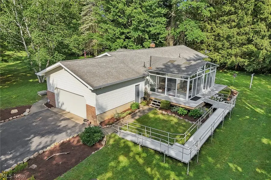 17590 Vermont Street, Grafton, OH 44044 - #3