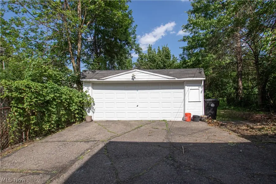 3873 E 153rd Street, Cleveland, OH 44128 - #3