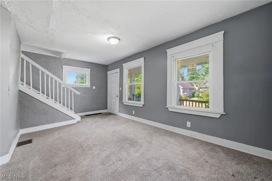 3337 E 143rd Street, Cleveland, OH 44120 - #3