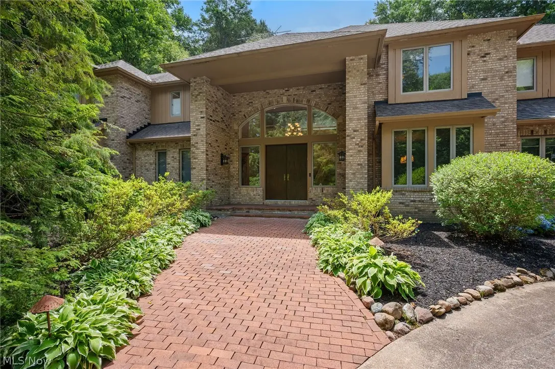 80 Easton Lane, Moreland Hills, OH 44022 - #1