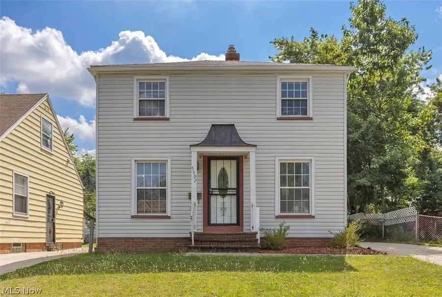 5597 South Boulevard, Maple Heights, OH 44137 - #2