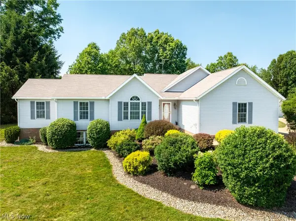 545 E Maple Street, Hartville, OH 44632