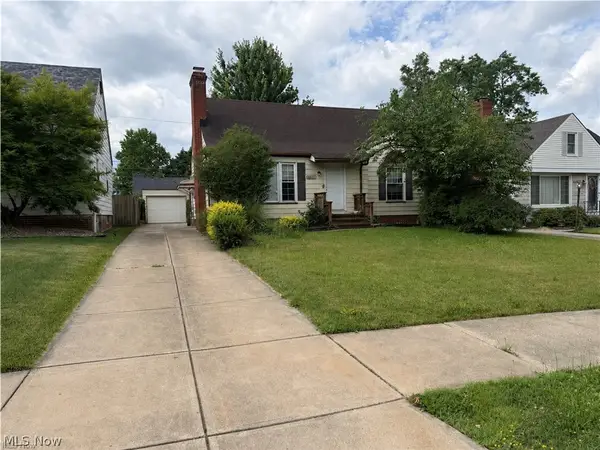 16451 Craigmere Drive, Middleburg Heights, OH 44130