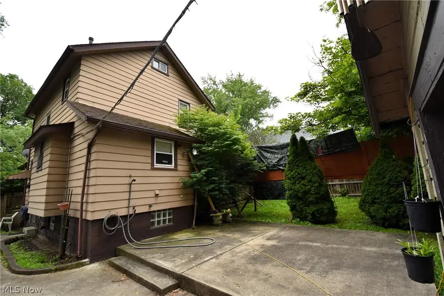 3260 Vestal Road, Youngstown, OH 44509 - #2