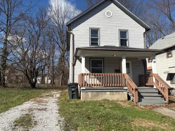 566 Sumner Street, Akron, OH 44311