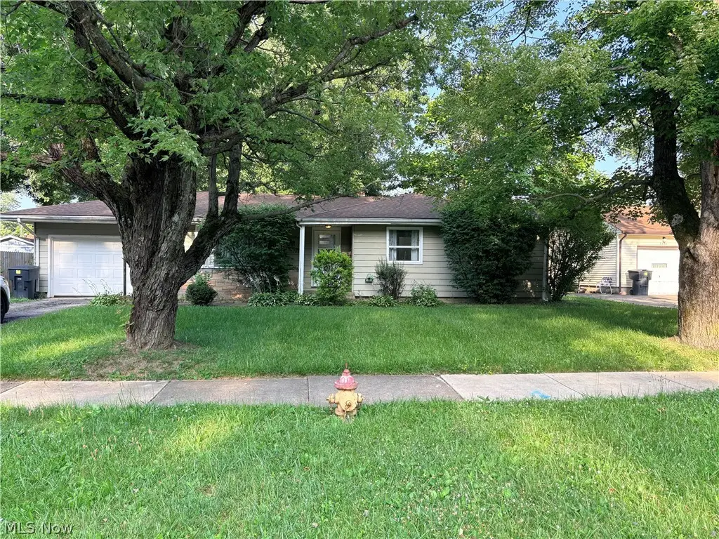 2860 Crestwood Nw Drive, Warren, OH 44485 - #1