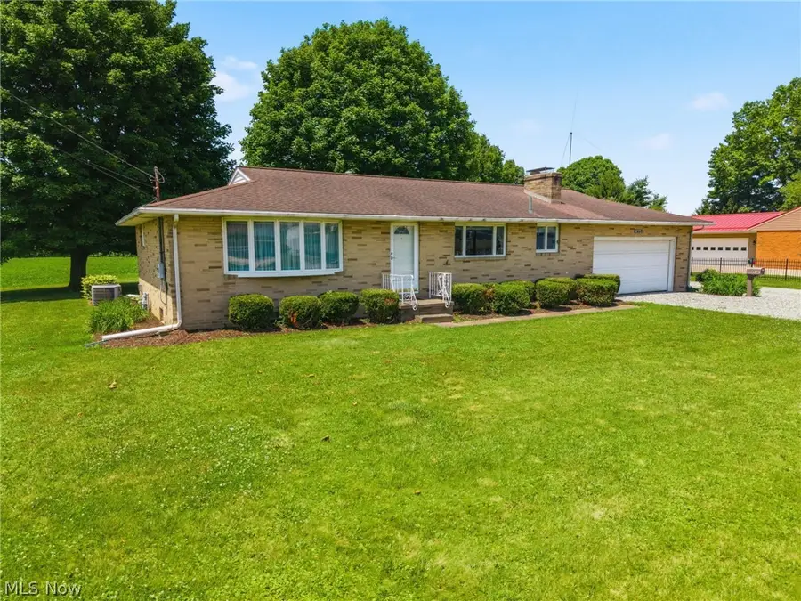 4775 Erie Sw Avenue, Navarre, OH 44662 - #3