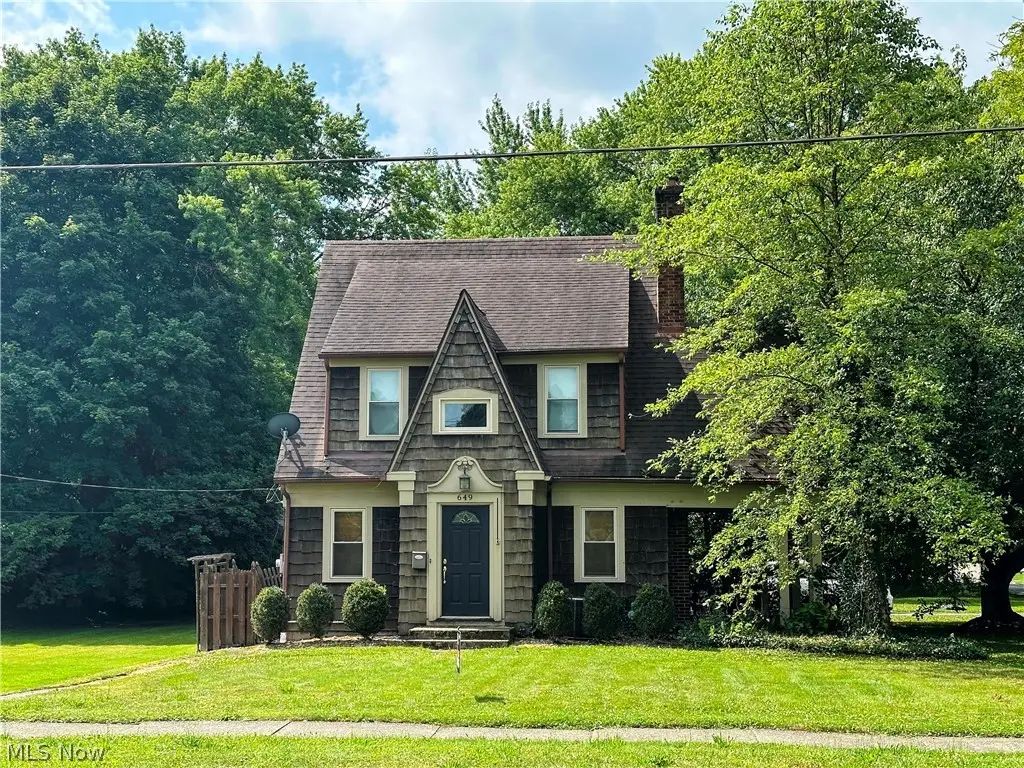 649 W Broad Street, Newton Falls, OH 44444 - #1