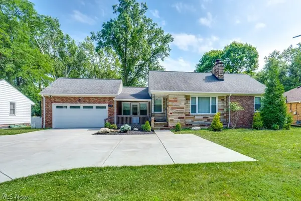 2031 W Pleasant Valley Road, Parma, OH 44134