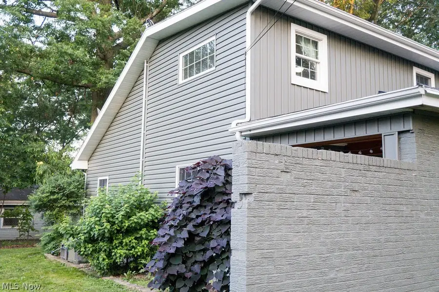 3135 Buttercup Avenue, Portage Lakes, OH 44319 - #3