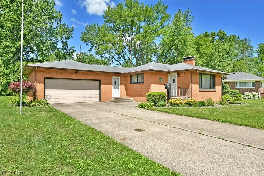 208 Broadway Se Avenue, Warren, OH 44484 - #2
