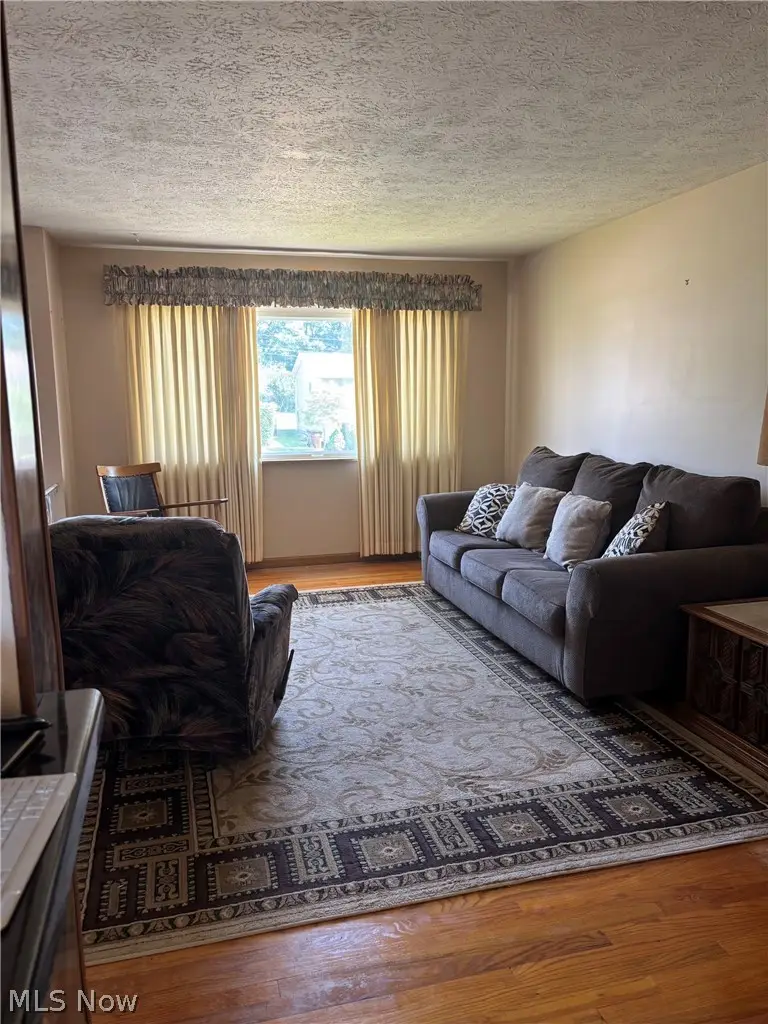 3031 Marda Drive, Cleveland, OH 44134 - #3