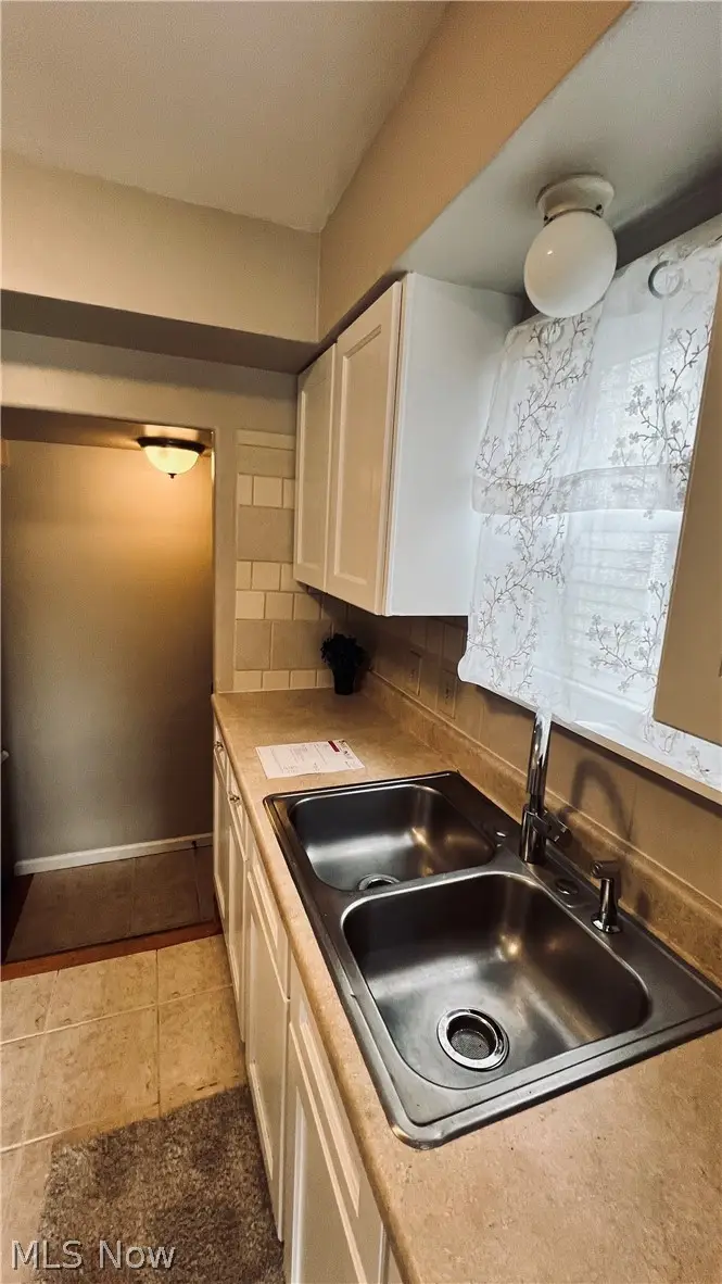 3742 Menlo Road, Shaker Heights, OH 44120 - #2