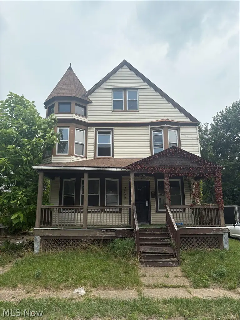 1374 E 91st Street, Cleveland, OH 44106 - #1