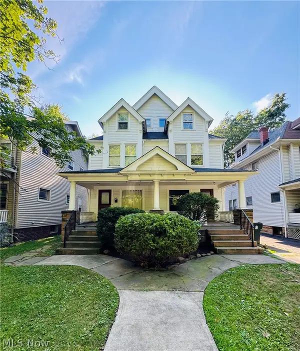 2282 Grandview Avenue, Cleveland Heights, OH 44106