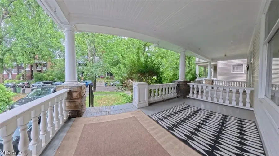 2282 Grandview Avenue, Cleveland Heights, OH 44106 - #2