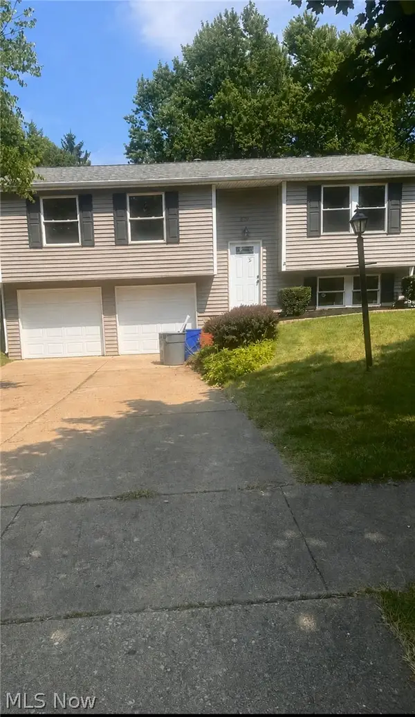 830 Gayer Drive, Medina, OH 44256
