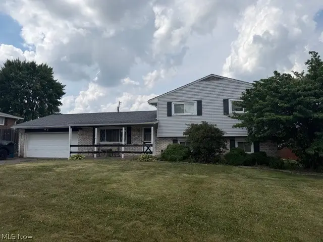 1215 33rd Ne Street, Canton, OH 44714 - #1