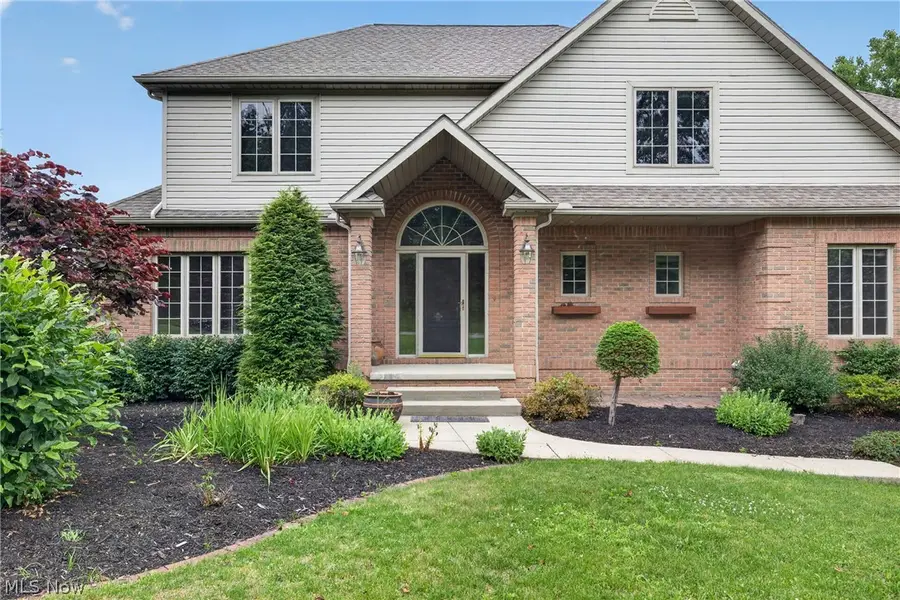 1343 Vermillion Drive, Barberton, OH 44203 - #2