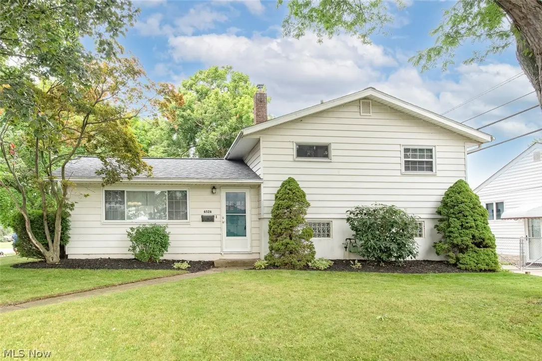 6526 Stonecrest Drive, Brook Park, OH 44142 - #1