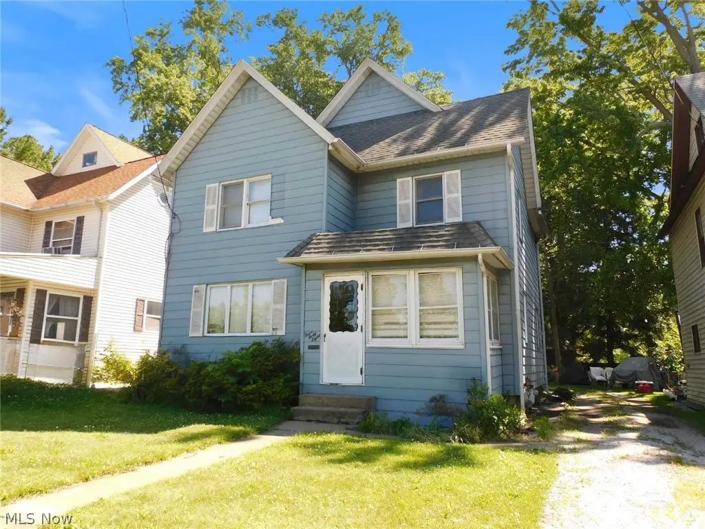 448 Harbor Street, Conneaut, OH 44030 - #1