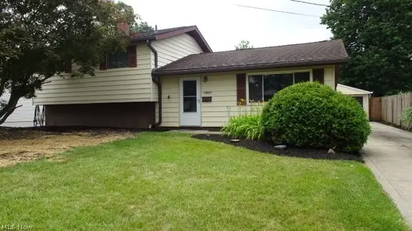 13963 Havendale Drive, Brook Park, OH 44142