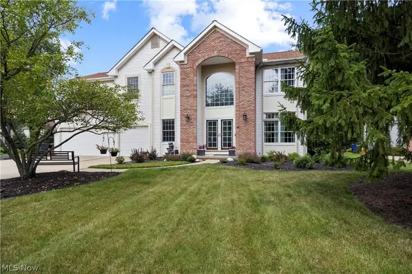 21766 Woodfield Trail, Strongsville, OH 44149