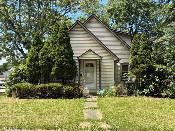 438 Baldwin Road, Akron, OH 44312