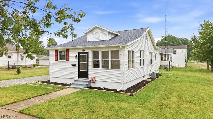 355 N 12th Street, Sebring, OH 44672 - #3