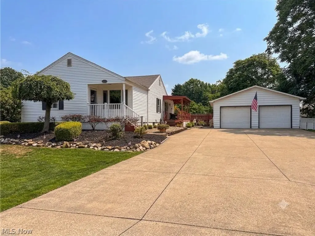 783 E Cassell Avenue, Barberton, OH 44203 - #1