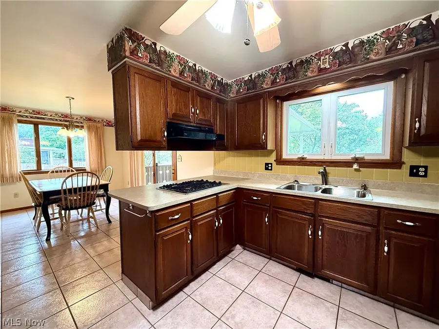 1686 Roosevelt Avenue, Niles, OH 44446 - #3