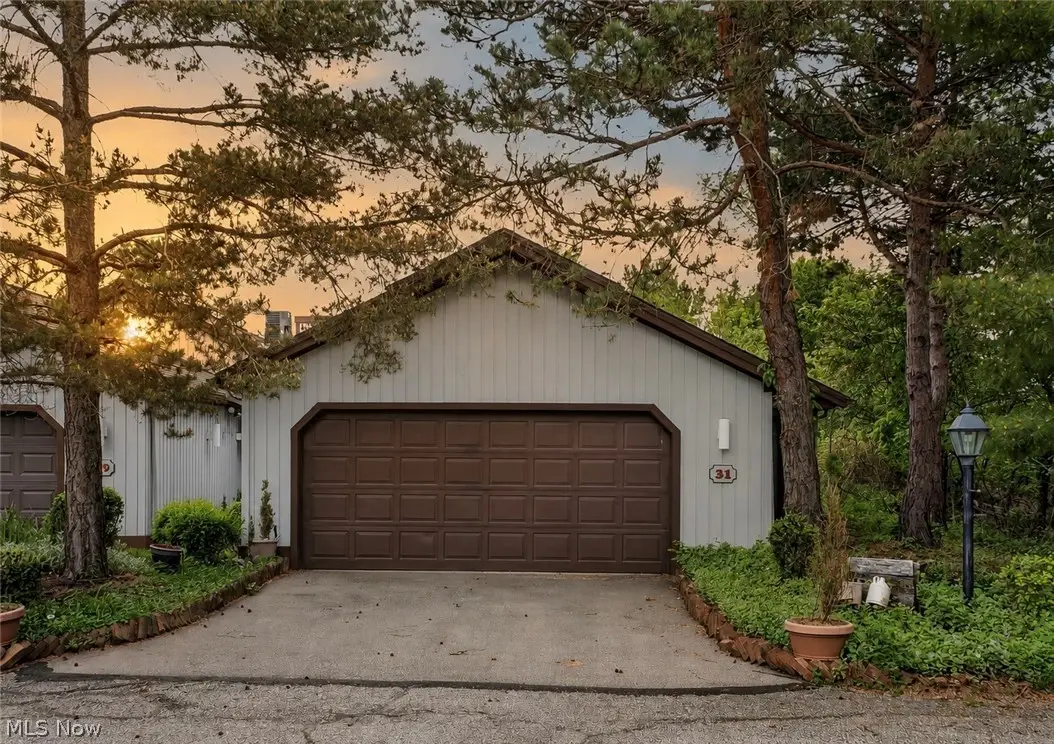 31 Pinewood Drive, Medina, OH 44256 - #1