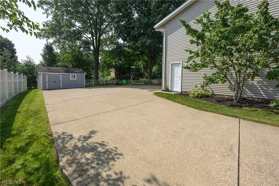 3345 Crownpoint Nw Street, Massillon, OH 44646 - #2