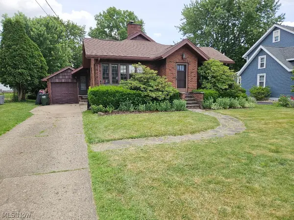 450 N Wood Street, East Canton, OH 44730