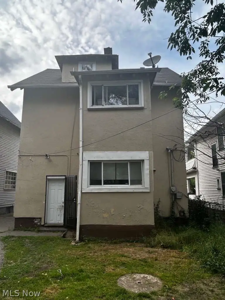 10824 Bryant Avenue, Cleveland, OH 44108 - #2