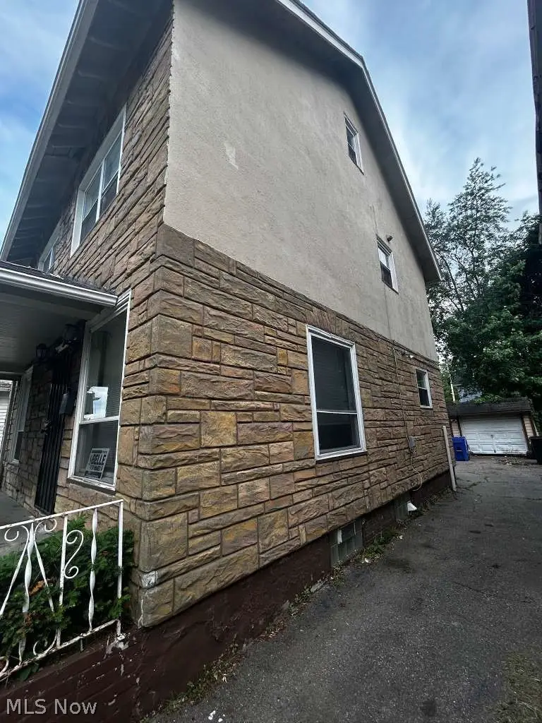 10824 Bryant Avenue, Cleveland, OH 44108 - #3