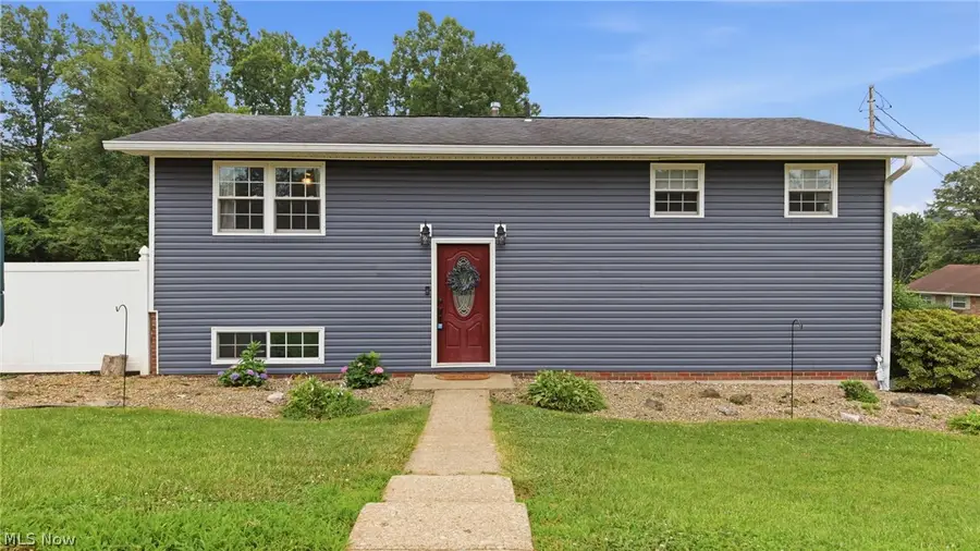 14 Maple Drive, Williamstown, WV 26187 - #2