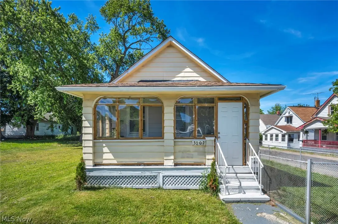3502 Carlyle Avenue, Cleveland, OH 44109 - #1