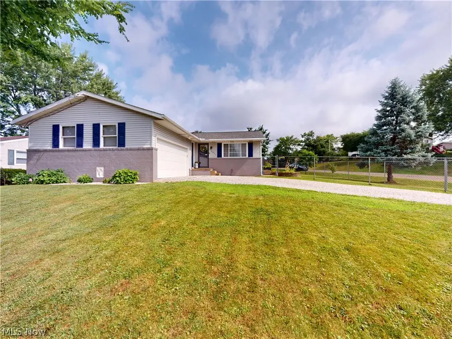 5411 Oakcliff Sw Street, Canton, OH 44706 - #2