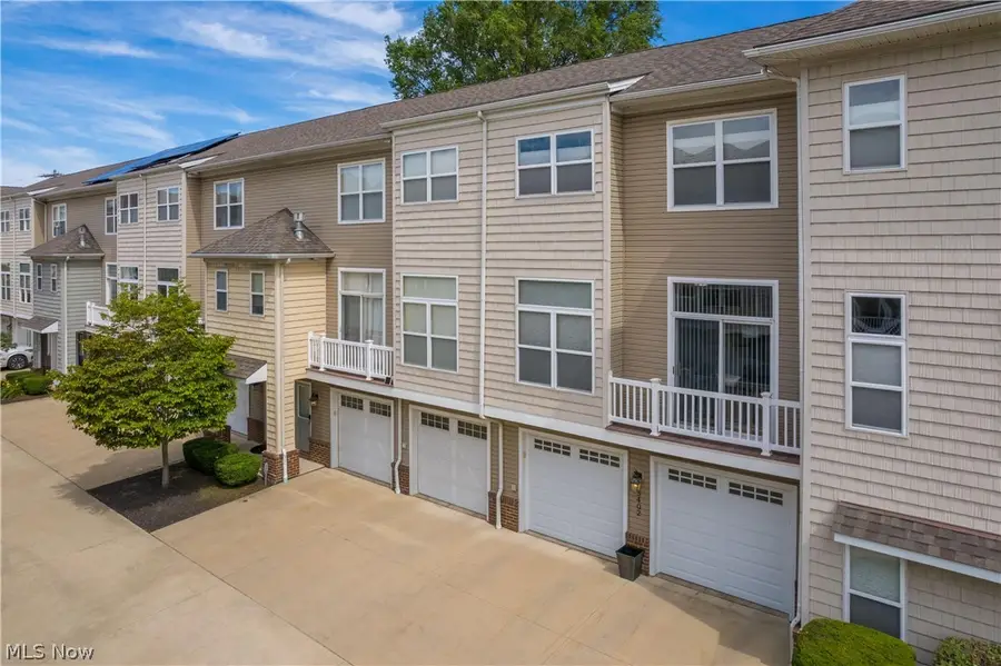 5408 Saint Stephens Court, Cleveland, OH 44102 - #3