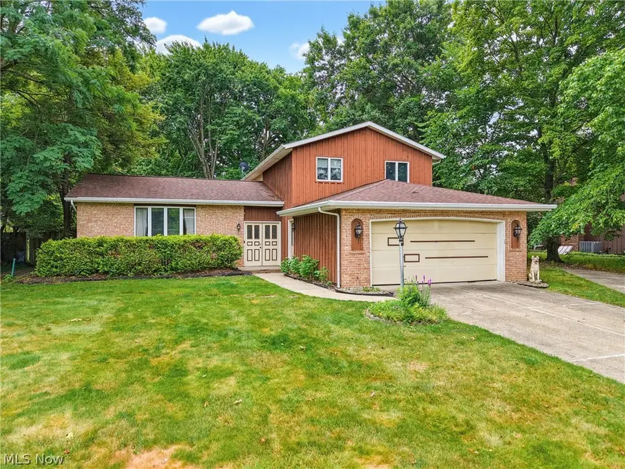 9841 Cedarwood Drive, North Royalton, OH 44133 - #2