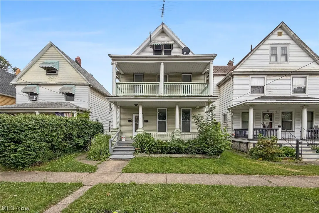 3717 Woodbridge Avenue, Cleveland, OH 44109 - #1