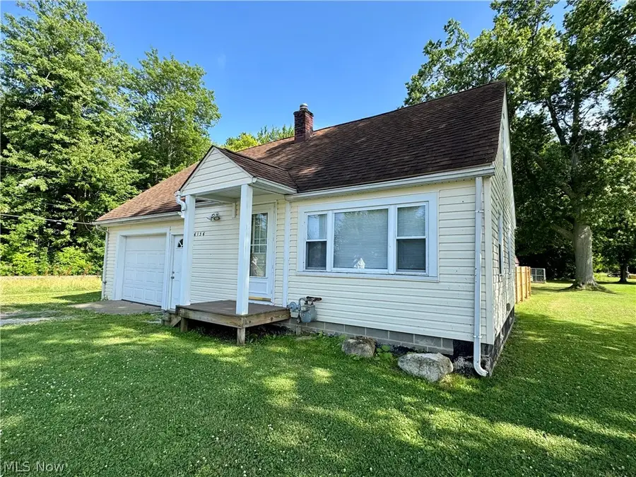 6136 Lake W Road, Ashtabula, OH 44004 - #2