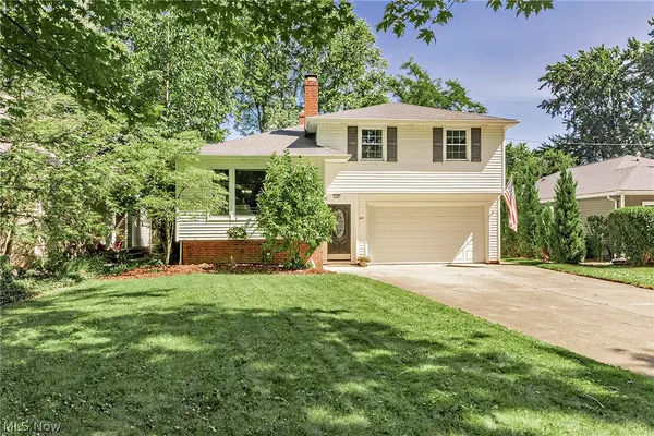 63 Shawondassee Drive, Timberlake, OH 44095