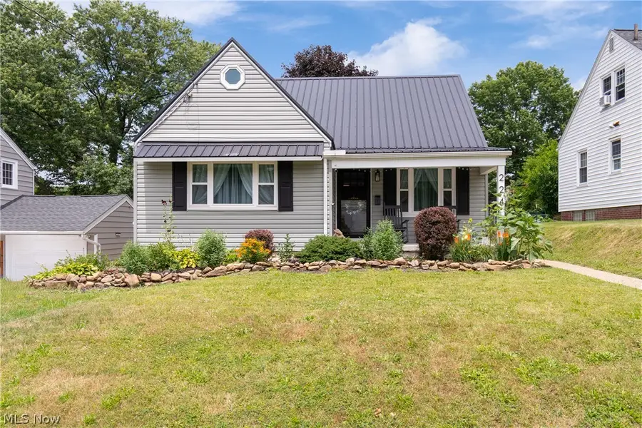 224 Ertle Ne Avenue, Massillon, OH 44646 - #2