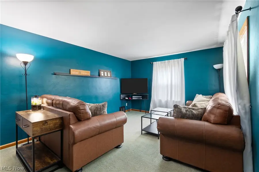 224 Ertle Ne Avenue, Massillon, OH 44646 - #3