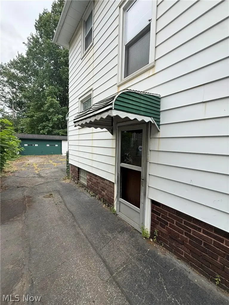14318 Alder Avenue, East Cleveland, OH 44112 - #2