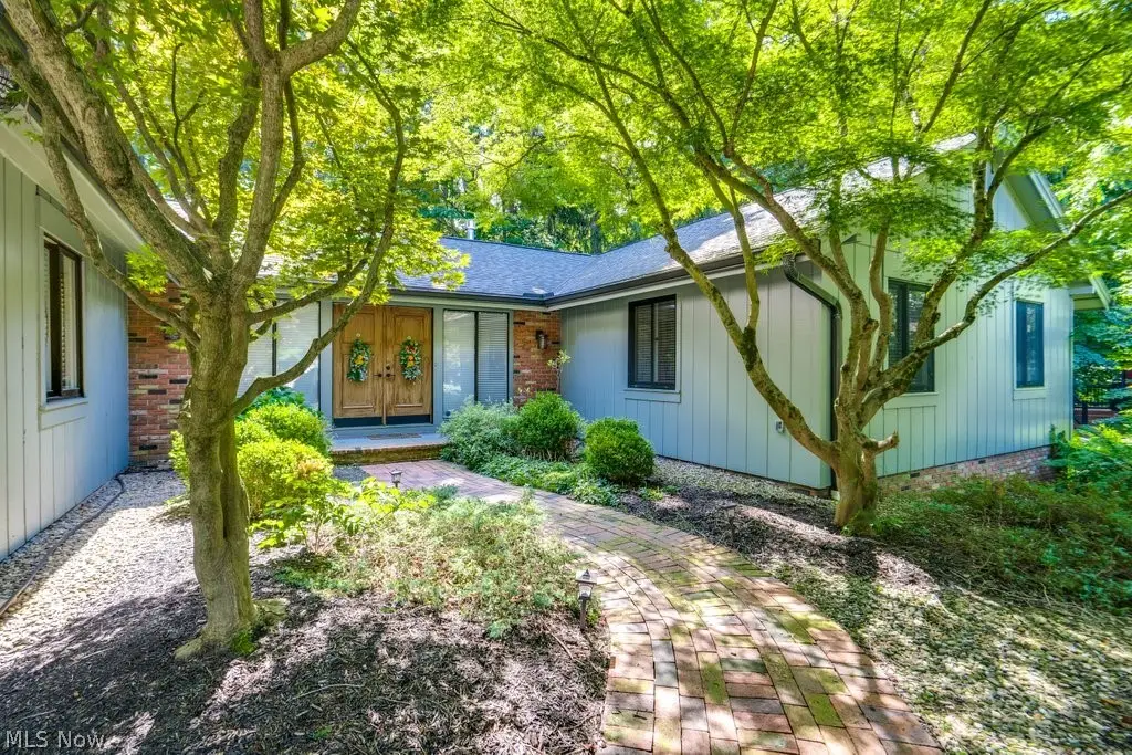 849 Pine Cone Oval, Sagamore Hills, OH 44067 - #1